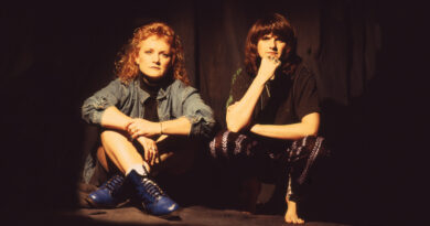 Indigo Girls documentary now in cinemas, watch the trailer and new clip!